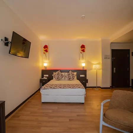 Sunshine Hotel 4*